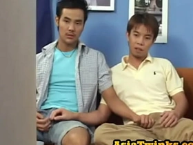 日本嫩鸭吹箫后无套后入式 chinese glory hole gay porn