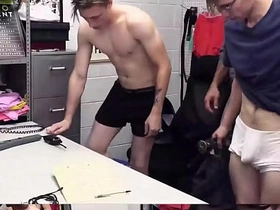 变态黑警Donovan Cox深喉猛操精壮少年Nico Nova - 少年犯系列 big unearth chinese gay porn