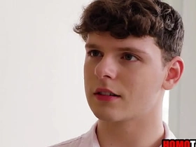 他完全不知道继兄对他有想法 korean friends gay porn