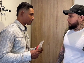 黑人邻居用大鸡巴操我屁眼 chinese gay outside porn