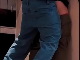 发情的同学趁家里没人把他的鸡巴塞进来 taiwan gay solo porn