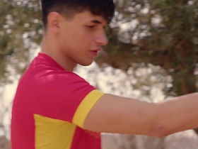 足球小鲜肉球员无套野战 恋足BDSM户外 japanese gay porn gangbang