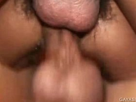 亚洲嫩男3P小便性交 gaydar taiwan gay porn