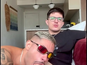 大鸡巴书呆子把骚货屁眼操烂 - 免费 gay chub japan porn