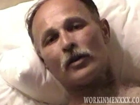 熟男史蒂夫撸管 gay porn japan servant