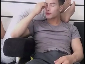 亚洲发情男直播 gay chinese helping reject b do away with porn