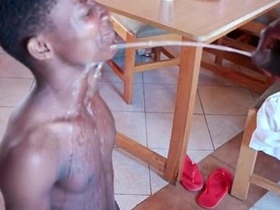 非洲黑人同志无套内射兼放尿 asian family cheerful porn