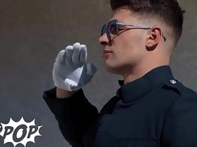 嫩菊爆浆 - Bunting Waters被后入到射，然后跪着接Malik Delgaty的精液 chinese careless interacial porn