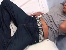 泰国同志男孩Oei asian gay porn rub-down