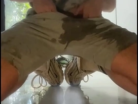 素人男孩厨房尿失禁地板湿透 asian gay sex videos hindi