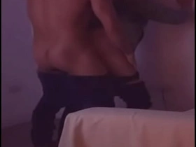 警校室友隔离三个月后爬上我的床操我 chinese velvet gay porn