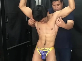 亚裔怕痒男孩 gay pinoy porn bagets
