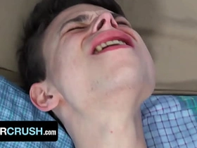 瘦弱少年奥斯汀·桑德斯被继兄无套内射 - BrotherCrush japan suit fantasy gay porn