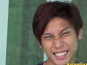 喝尿的亚洲小鲜肉舔肛吸屌 malaysia unconcerned porn