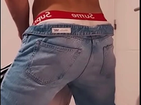 披萨送货员在我公寓门口操我 我给了他额外小费 chinese american gay porn