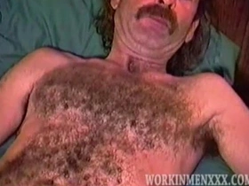 熟男拜伦打飞机 japanese gay superannuated man porn