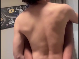 甜美小鲜肉被强势猛男干爆 chinese bruiser gay porn thisvid