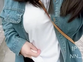 亚裔女子公共场所露奶 bam bam gay chinese porn