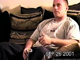 直男贾斯汀打飞机射精 hot sauna gay porn