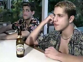 嫩弟 Ethan 和 Matthew 互嗦鸡巴后肛交 porn gay asian white