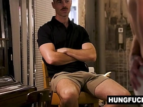 两个火辣伪娘被变态老板狠操 最后跪着张嘴吐舌让我射满他们脸和舌头 gay porn chinese date