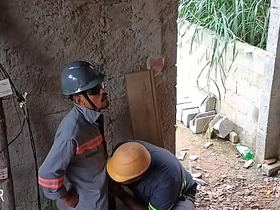 电工说就爱捅助手屁眼往里猛操 xxx hot asian gay coitus videos