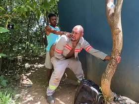 工地黑哥溜出来让停车场管理员爆菊 gay chinese rub down porn