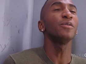 电梯坏了 那就互相骑吧！ japanese enema gay porn