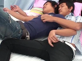 亚裔高尔夫与波利族小便无套 gay porn japan hard