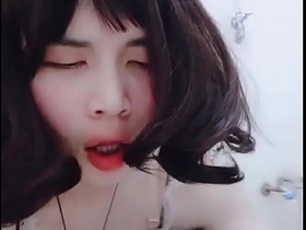 亚洲人妖女仆穿制服用大假阳具自慰 gay chinese body builder porn