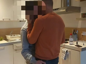 直男建筑工Jack坐在老爹大腿上 chinese joyful spank porn