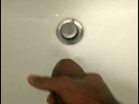 亚洲少年打飞机射精 japanese gay porn father with the addition of son