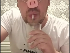 这个俄国基佬有瘾: 就爱嘴里新鲜精液的味道! asian gay sex videos avant-garde