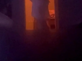 监控拍下瘦弱少年被发情继父弄醒 快速激烈的一顿操作：打屁股、口交、踩踏、坐脸 gay porn video indonesia