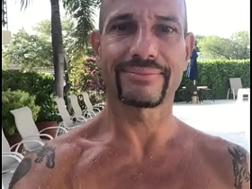 泳池边 singapore gay porn tumblr