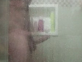 各位！我叔住我家偷拍到他干这事！ asian gay porn triune