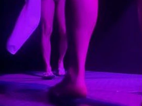 健身房公共淋浴间抓拍素人-一个硬了打飞机速射走人 另一个在撒尿 gay porn chinese group