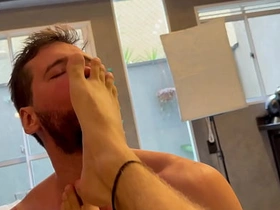 去朋友家串门 结果搞成这样 / 完整版XVIDEOSRED或SHEER / 订阅频道 big cock chinese porn gay