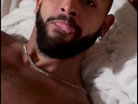 屁股超赞的猛男 kaito japan gay porn