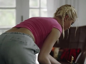 寄生扶她变身 - Cherry Kiss被感染变成饥渴人妖 naked asian gay porn