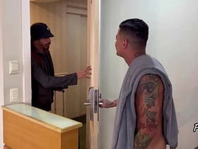 走错房间的啪啪啪 japan gay porn sleep