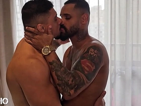 肌肉棒子的巨屌 chinese gay porn cum inside